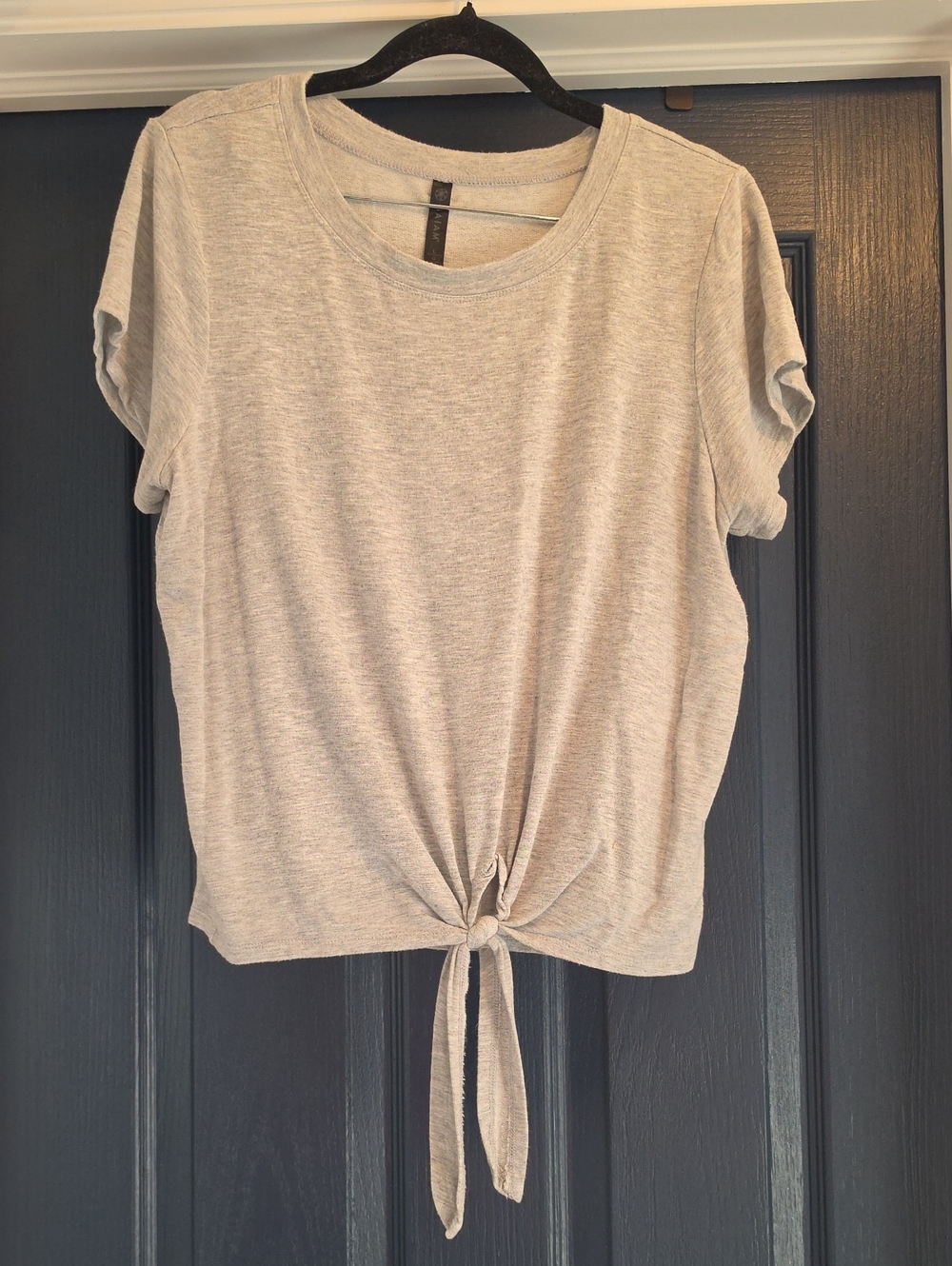 GAIAM Heather Light Gray Tie-Front Crop Top